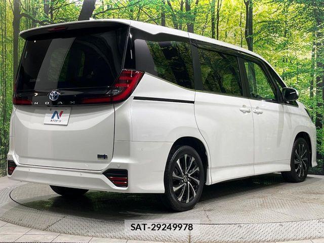 Toyota NOAH HYBRID 2023-06 8881228-18