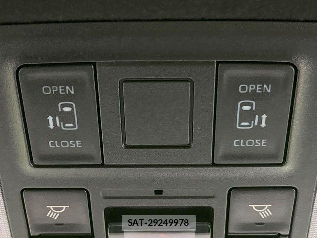 Toyota NOAH HYBRID 2023-06 8881228-4