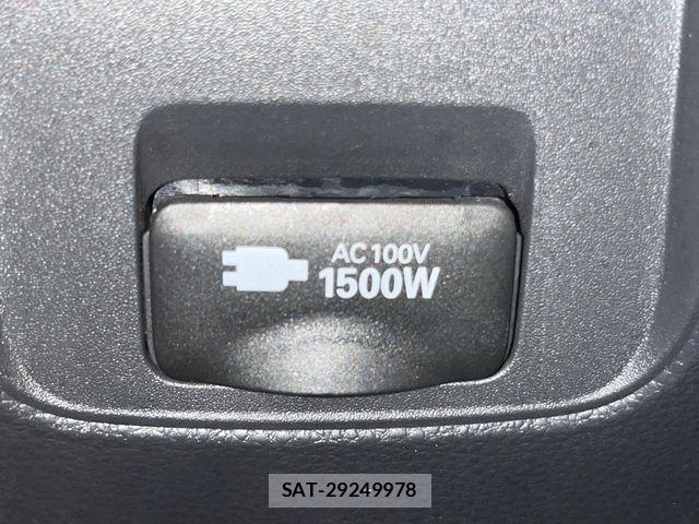 Toyota NOAH HYBRID 2023-06 8881228-5