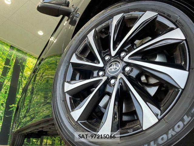 Toyota NOAH HYBRID 2023-07 8881226-12