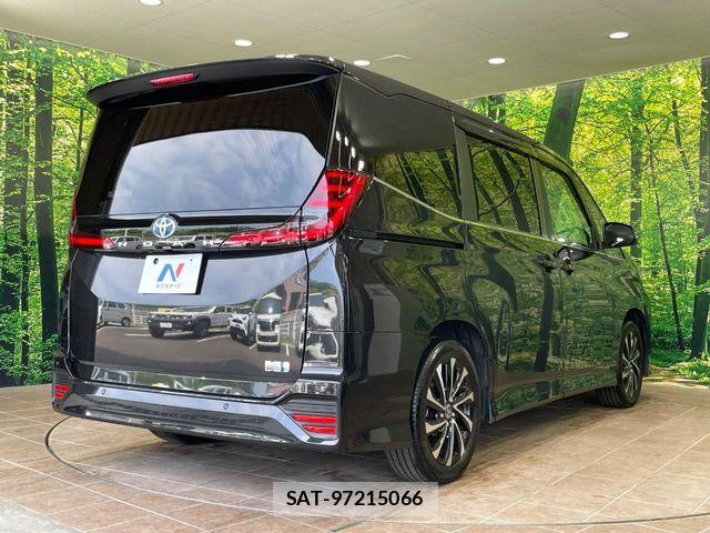 Toyota NOAH HYBRID 2023-07 8881226-16