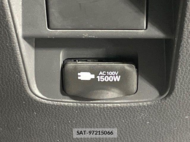 Toyota NOAH HYBRID 2023-07 8881226-5