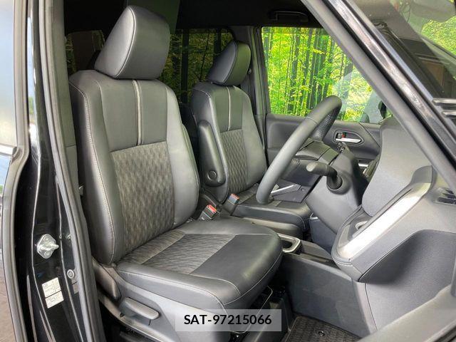 Toyota NOAH HYBRID 2023-07 8881226-7