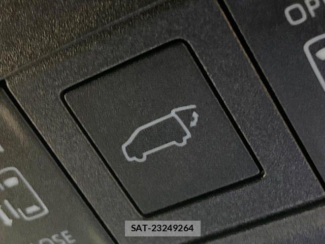 Toyota NOAH HYBRID 2023-09 8881222-6