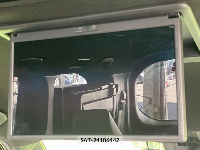 Toyota NOAH HYBRID 2025-02 8881224-2