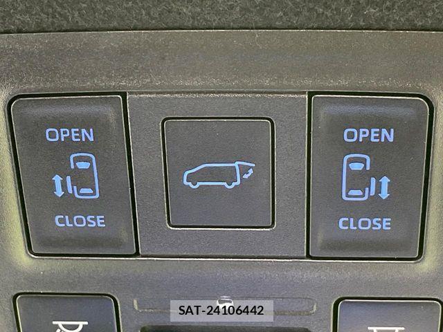 Toyota NOAH HYBRID 2025-02 8881224-6