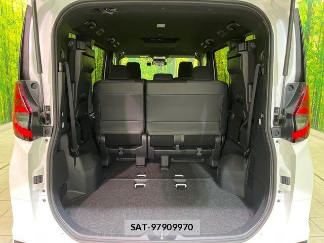 Toyota NOAH HYBRID 2026-04 8881230-10