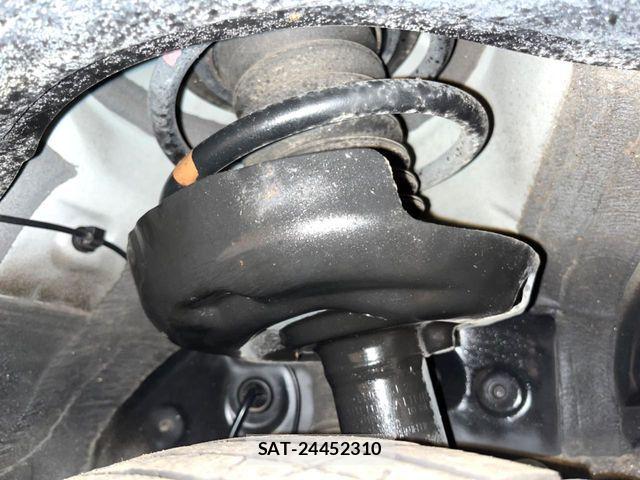 Toyota NOAH HYBRID 2023-09 8881225-18