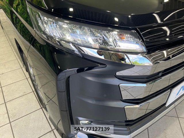 Toyota NOAH HYBRID 2026-04 8881234-12