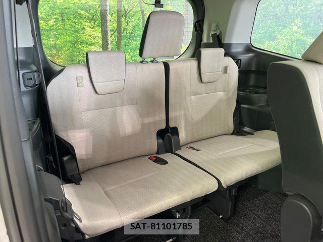 Toyota NOAH HYBRID 2022-03 8881237-9