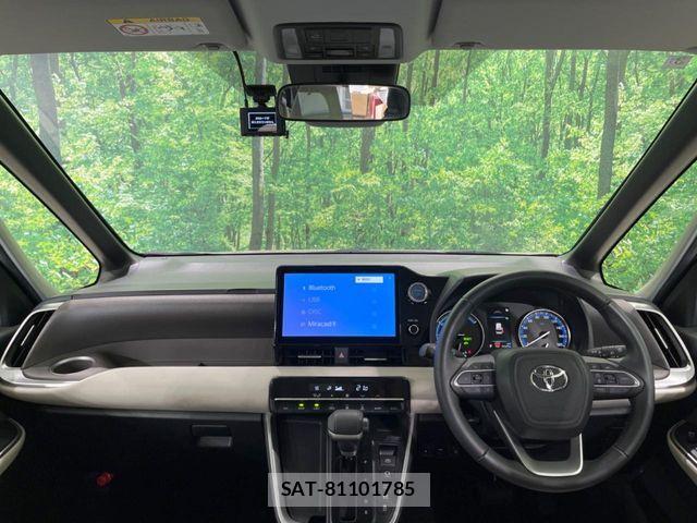 Toyota NOAH HYBRID 2022-03 8881237-1