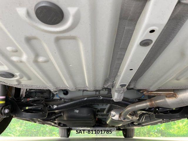 Toyota NOAH HYBRID 2022-03 8881237-19
