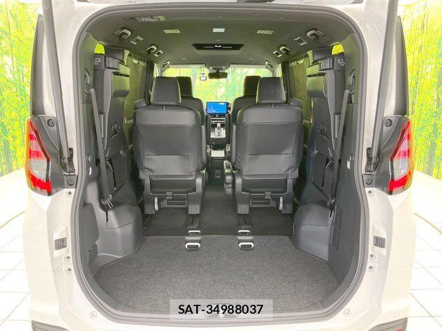 Toyota NOAH HYBRID 2024-10 8881229-9