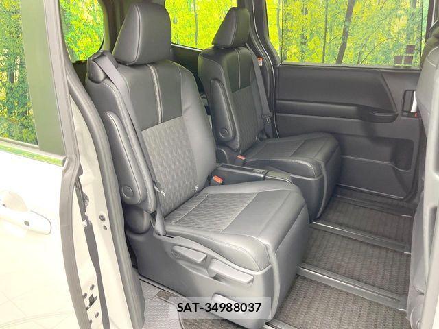 Toyota NOAH HYBRID 2024-10 8881229-7