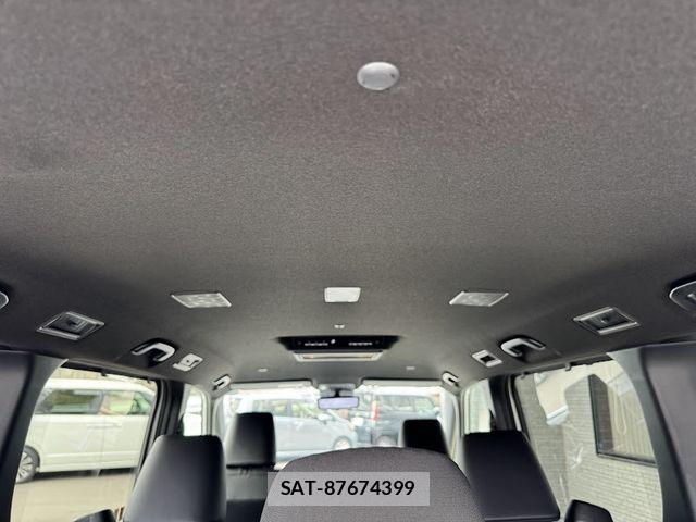 Toyota NOAH HYBRID 2026-08 8881223-13