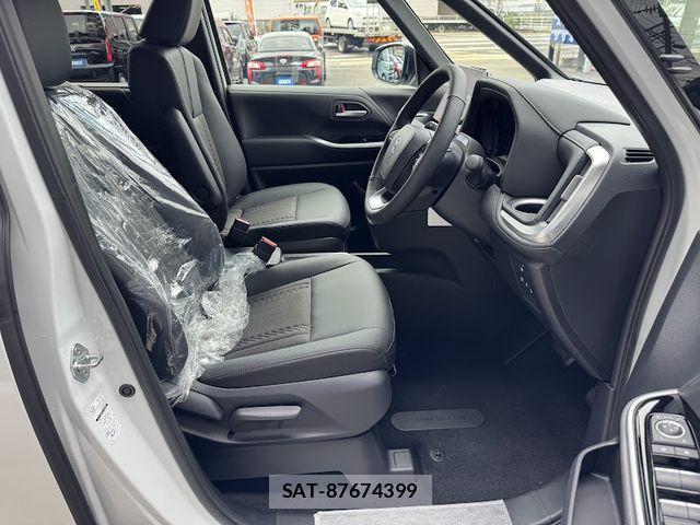 Toyota NOAH HYBRID 2026-08 8881223-8