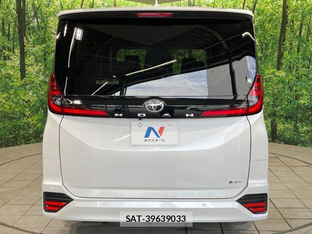 Toyota NOAH HYBRID 2026-04 8881233-16