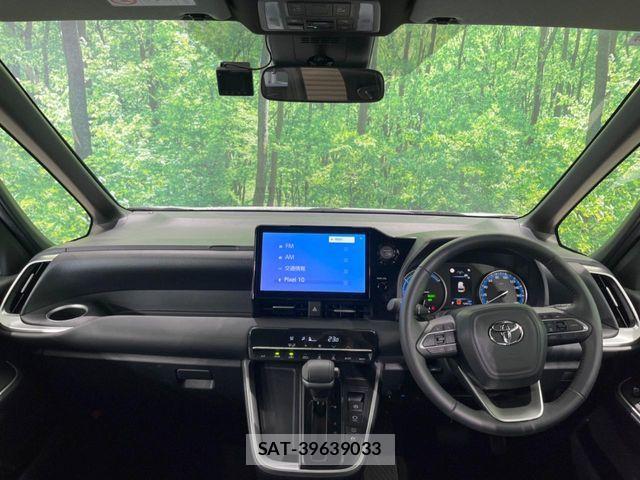 Toyota NOAH HYBRID 2026-04 8881233-1