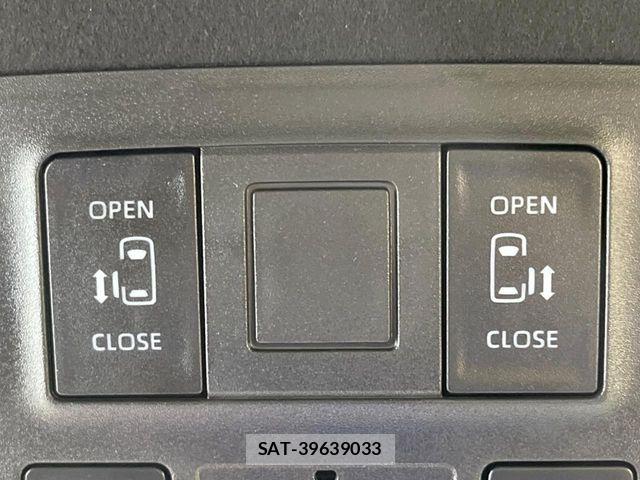 Toyota NOAH HYBRID 2026-04 8881233-4