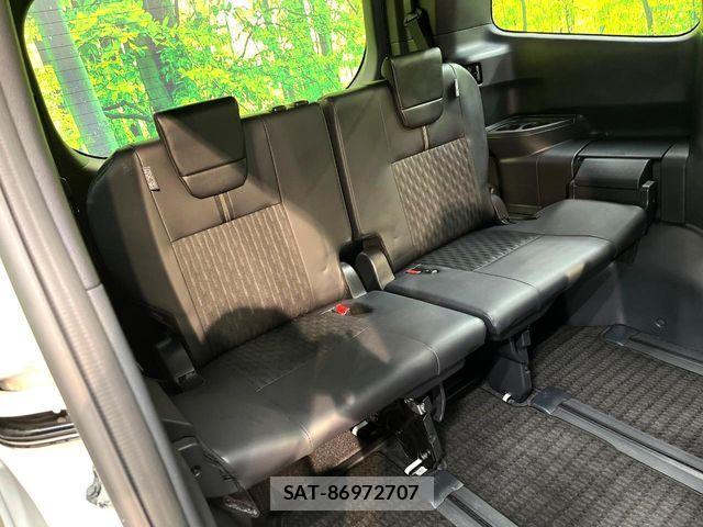 Toyota NOAH HYBRID 2024-09 8881232-9