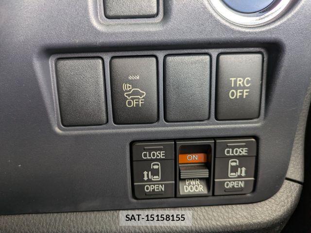 Toyota NOAH HYBRID 2014-03 8881243-13