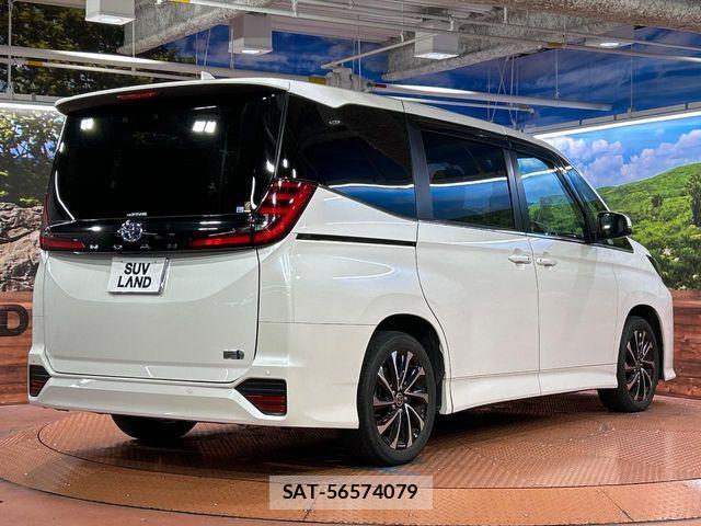 Toyota NOAH HYBRID 2023-04 8884068-16