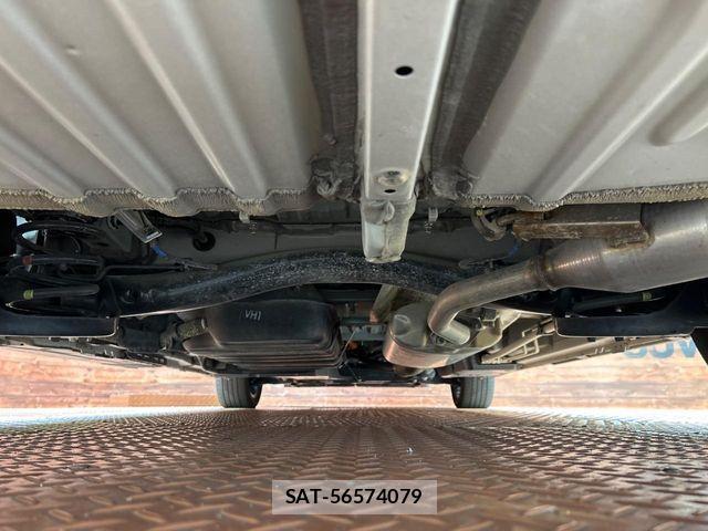 Toyota NOAH HYBRID 2023-04 8884068-18