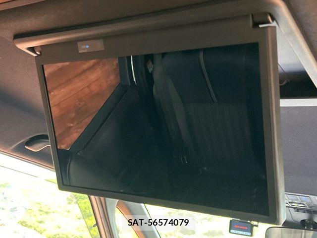 Toyota NOAH HYBRID 2023-04 8884068-4