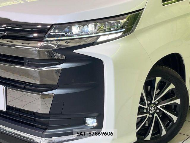 Toyota NOAH HYBRID 2023-09 8884070-12