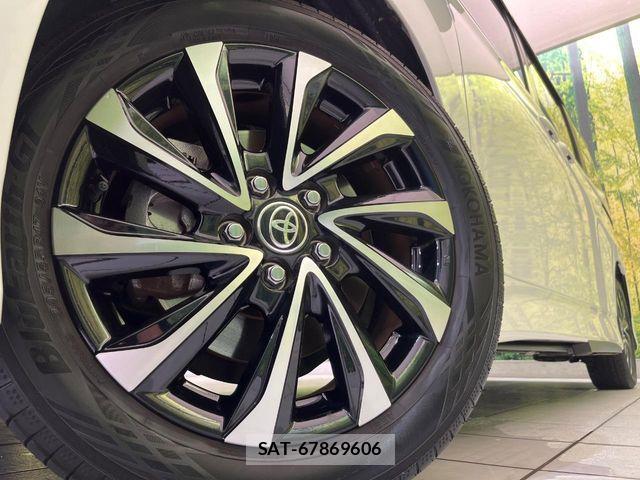 Toyota NOAH HYBRID 2023-09 8884070-13
