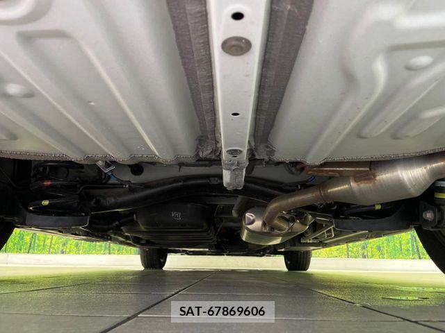 Toyota NOAH HYBRID 2023-09 8884070-19