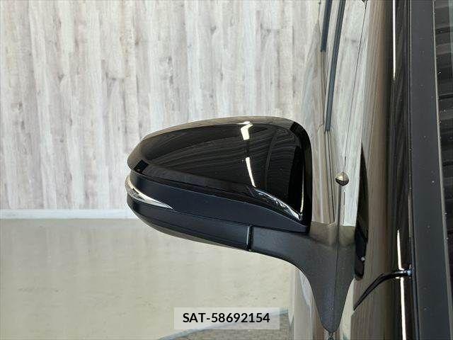 Toyota NOAH HYBRID 2020-11 8884073-22