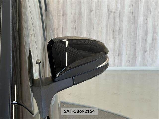 Toyota NOAH HYBRID 2020-11 8884073-23