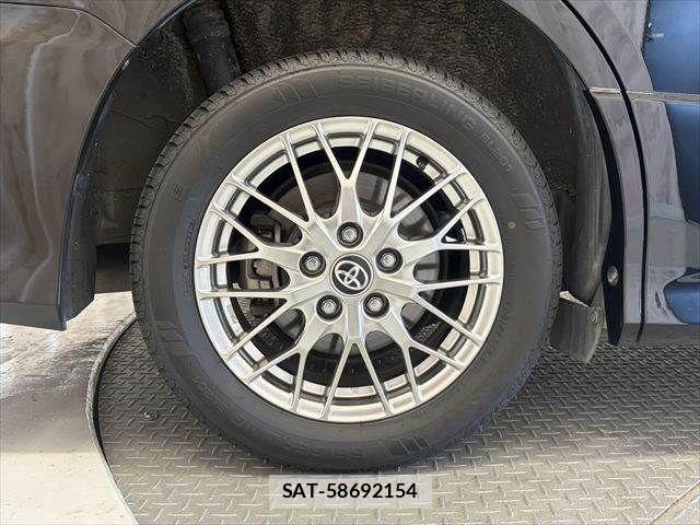 Toyota NOAH HYBRID 2020-11 8884073-24
