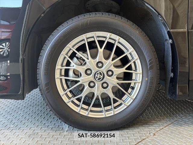 Toyota NOAH HYBRID 2020-11 8884073-26