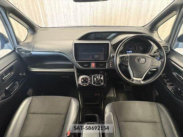 Toyota NOAH HYBRID 2020-11 8884073-2