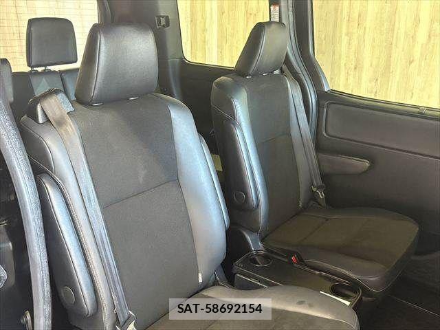 Toyota NOAH HYBRID 2020-11 8884073-7