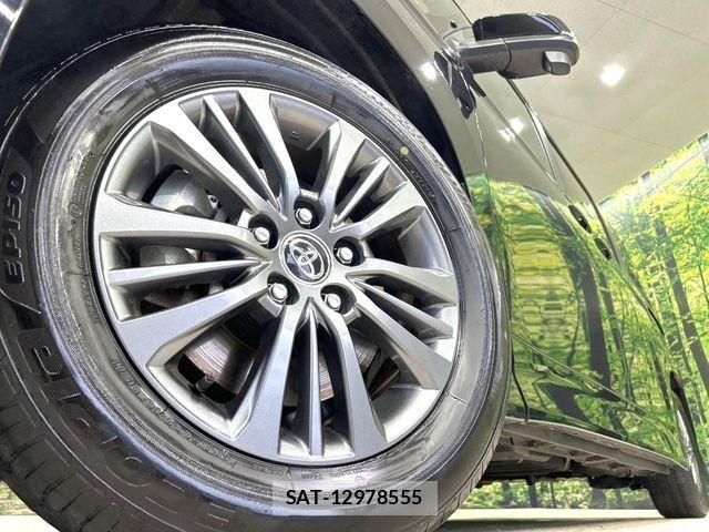 Toyota NOAH HYBRID 2026-04 8884069-13