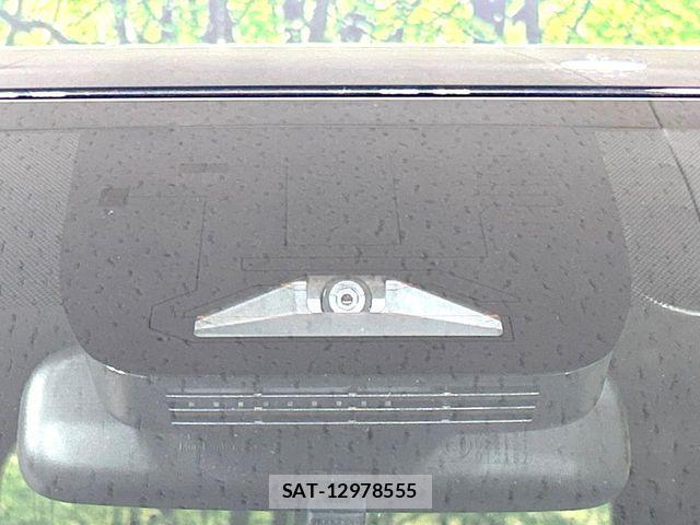 Toyota NOAH HYBRID 2026-04 8884069-4