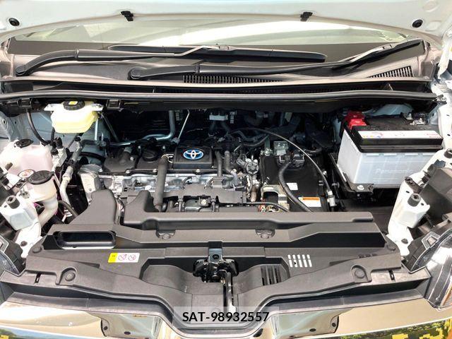 Toyota NOAH HYBRID 2024-05 8884071-17