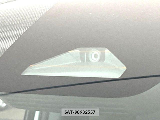 Toyota NOAH HYBRID 2024-05 8884071-5