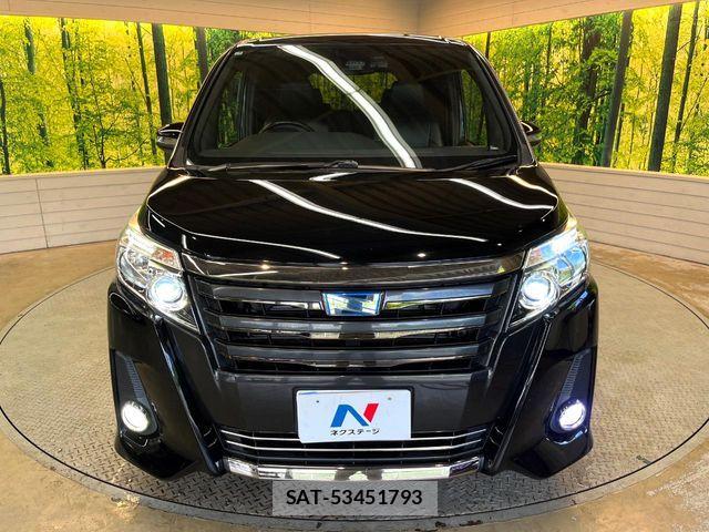 Toyota NOAH HYBRID 2017-05 8884072-14