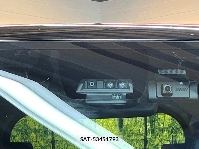 Toyota NOAH HYBRID 2017-05 8884072-4