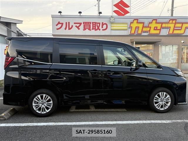Toyota NOAH HYBRID 2022-09 1296266-3