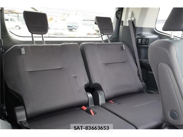 Toyota NOAH HYBRID 2022-10 2031628-9