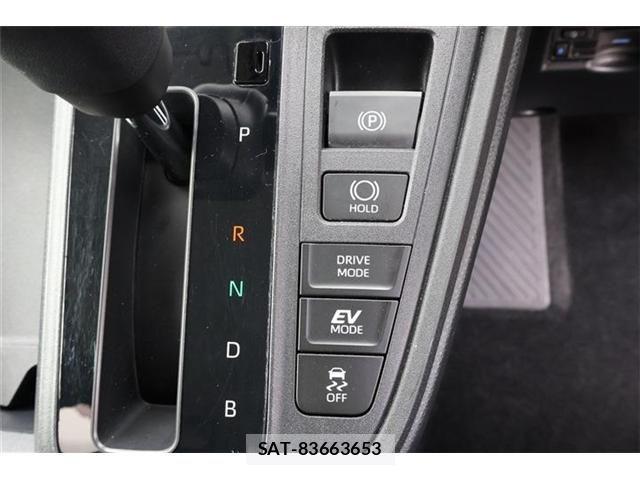 Toyota NOAH HYBRID 2022-10 2031628-19