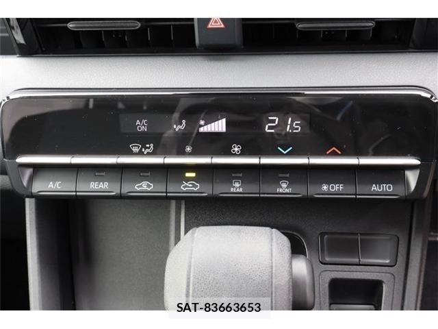 Toyota NOAH HYBRID 2022-10 2031628-26