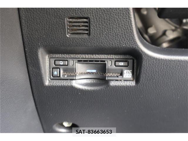 Toyota NOAH HYBRID 2022-10 2031628-4