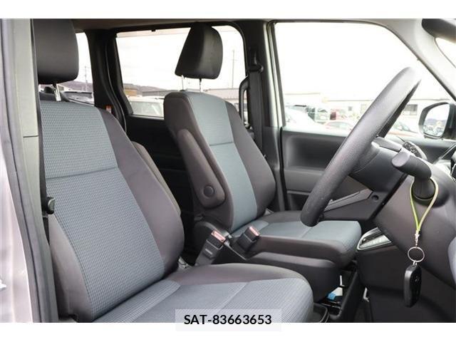 Toyota NOAH HYBRID 2022-10 2031628-7