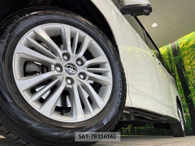 Toyota NOAH HYBRID 2023-07 5874231-13